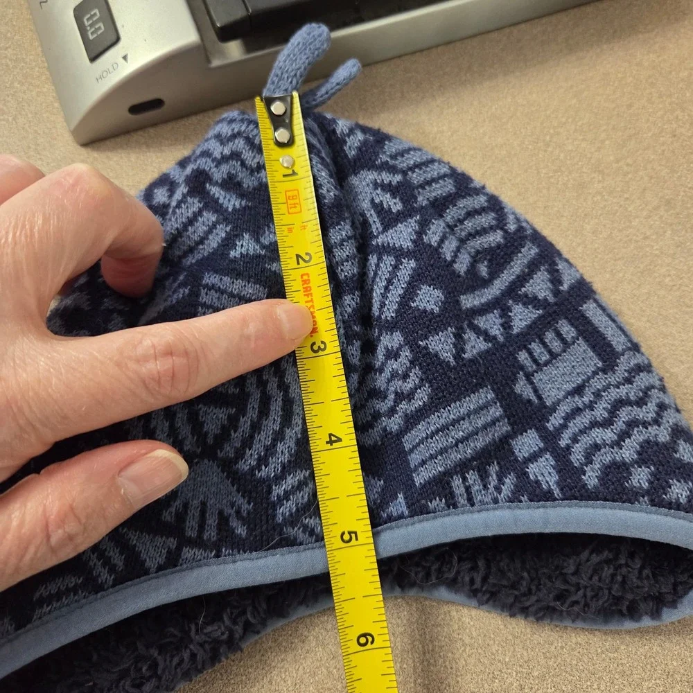 Patagonia Baby Infant Reversible Winter Beanie Hat Blue Geometric 12-24 months